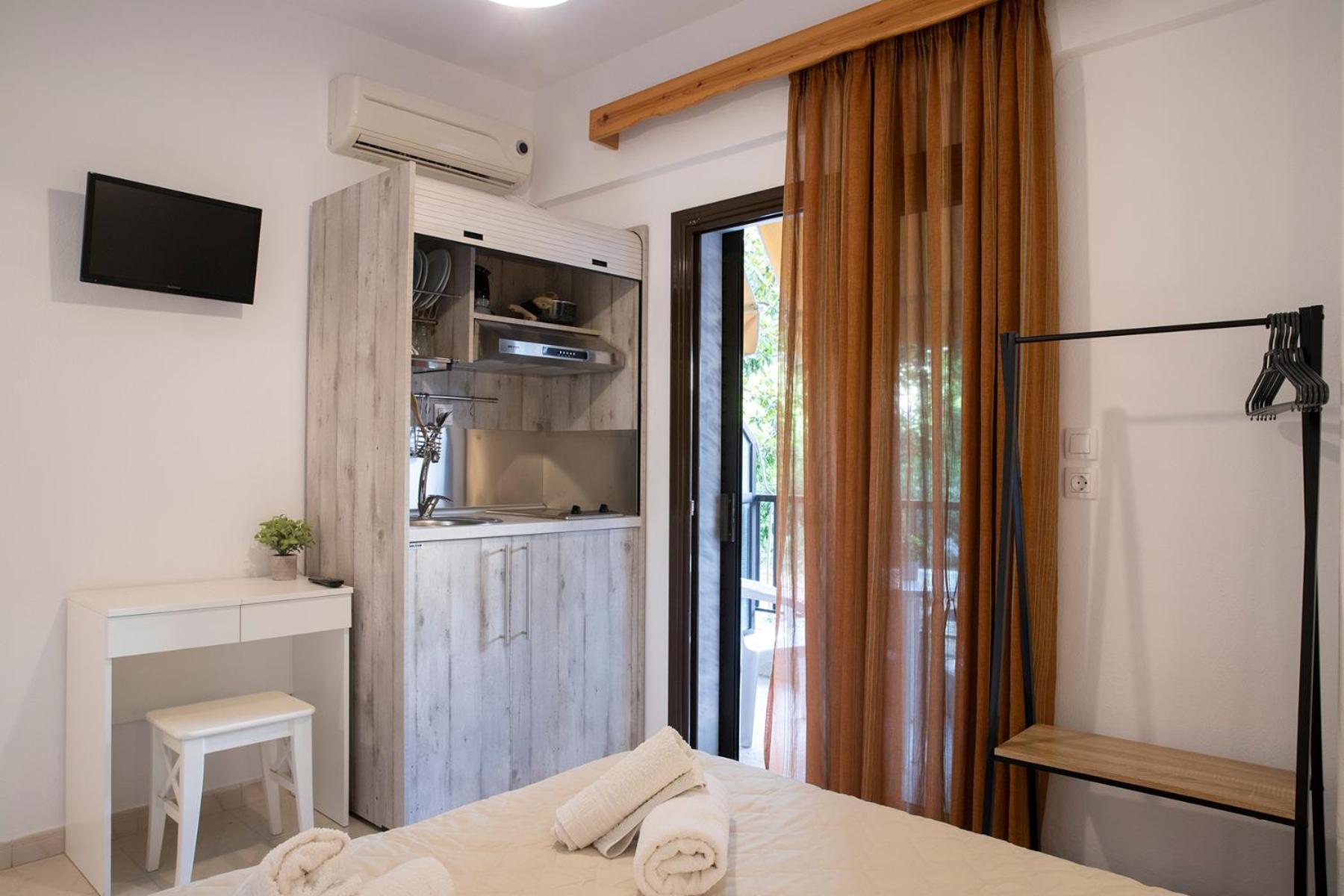 Manos Kritikakis Apartments Πλαταμώνας Εξωτερικό φωτογραφία